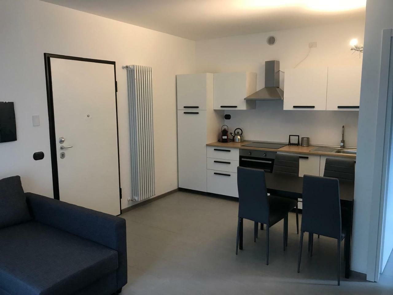 Hotel Residence Alessandra Домасо Екстериор снимка