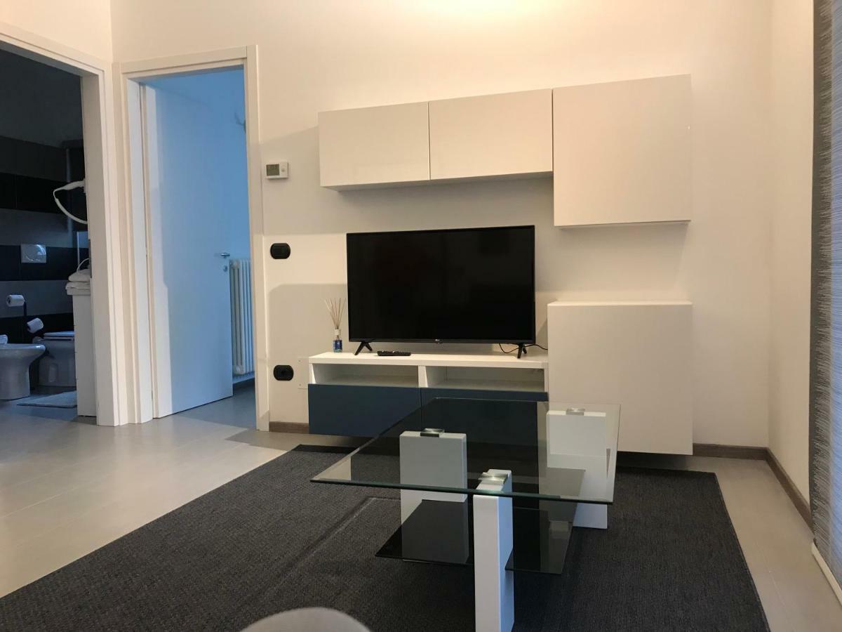Hotel Residence Alessandra Домасо Екстериор снимка