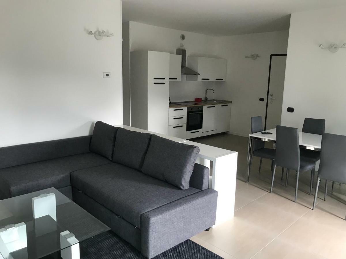 Hotel Residence Alessandra Домасо Екстериор снимка